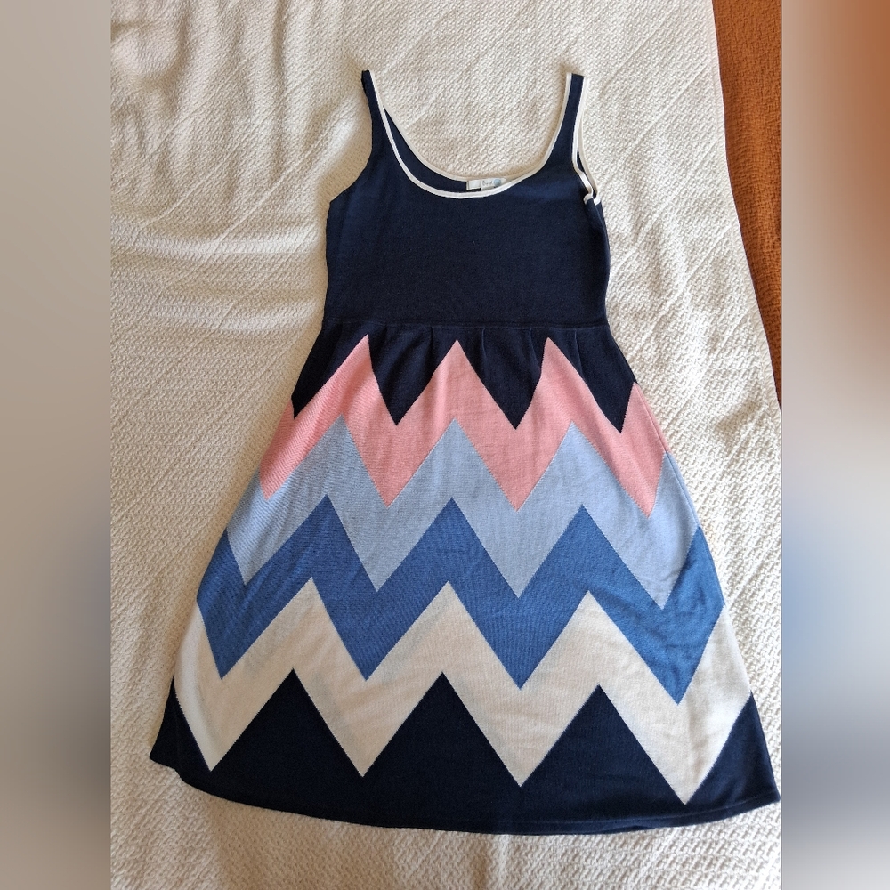 Boden Chevron Pattern Sleeveless Top